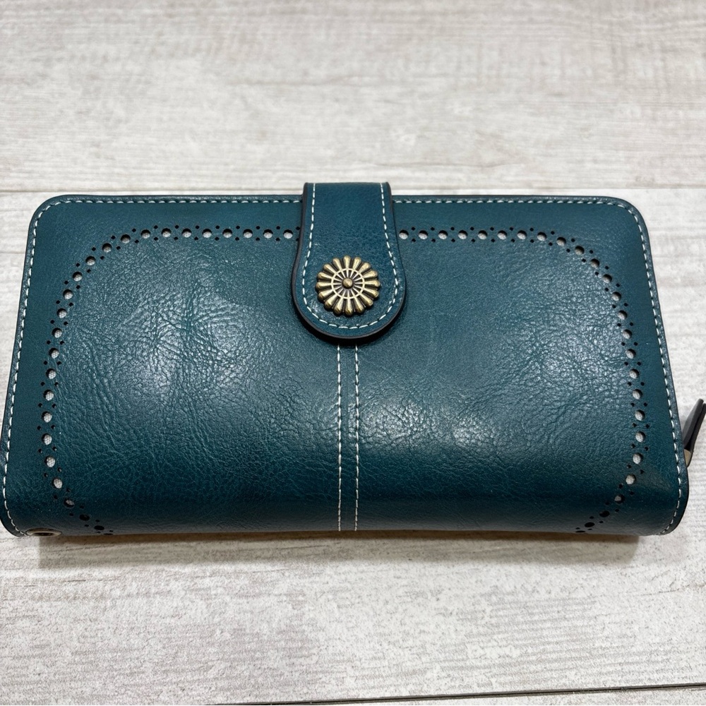 Elegant Teal Full Zip RFID Blocking Leather Wallet | Wristlet New Without Tags